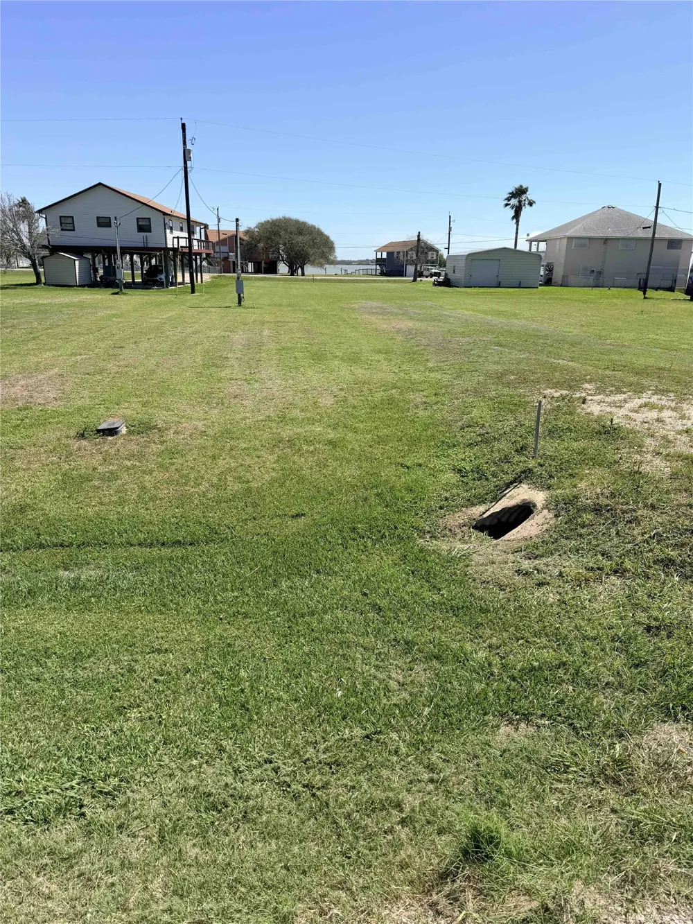 1912 Bayview Drive Palacios, TX 77465