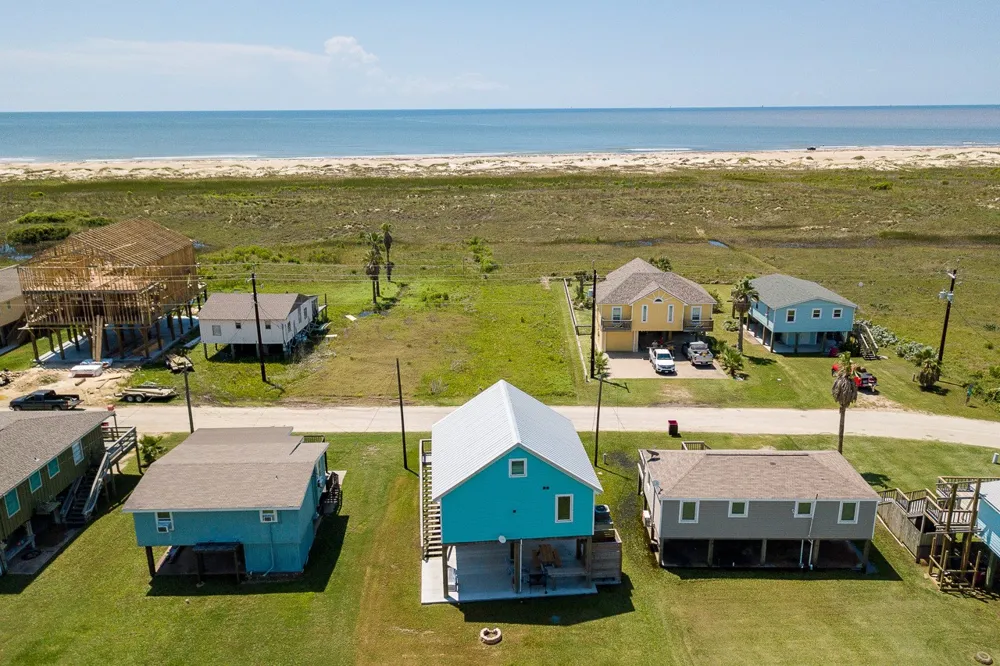 119 Beach Front Drive Matagorda, TX 77457