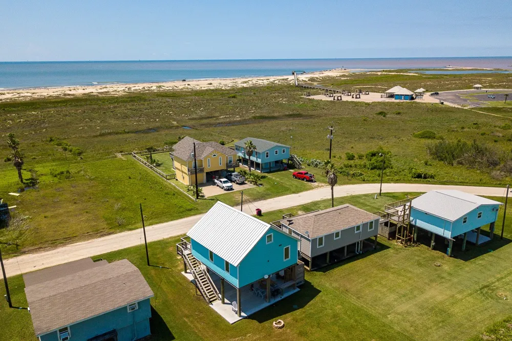 119 Beach Front Drive Matagorda, TX 77457