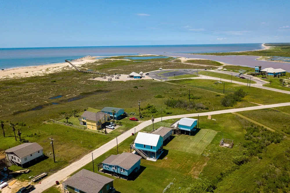 119 Beach Front Drive Matagorda, TX 77457