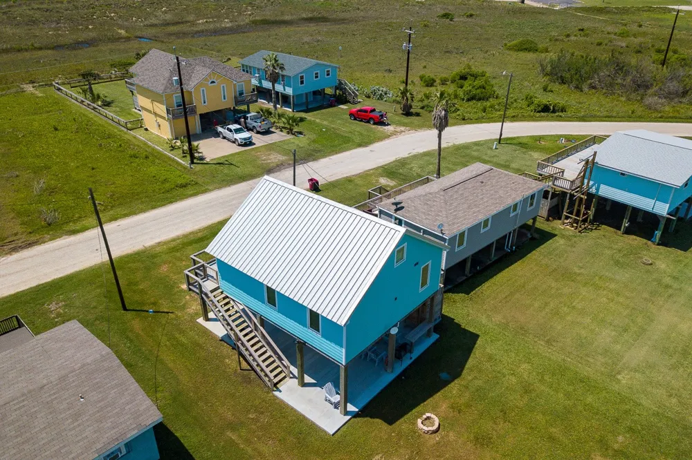119 Beach Front Drive Matagorda, TX 77457