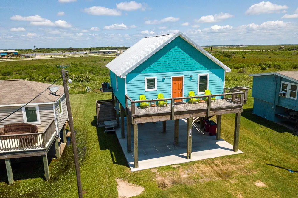 119 Beach Front Drive Matagorda, TX 77457
