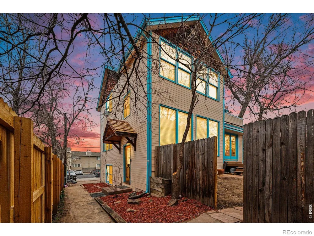 623 Marine Street
