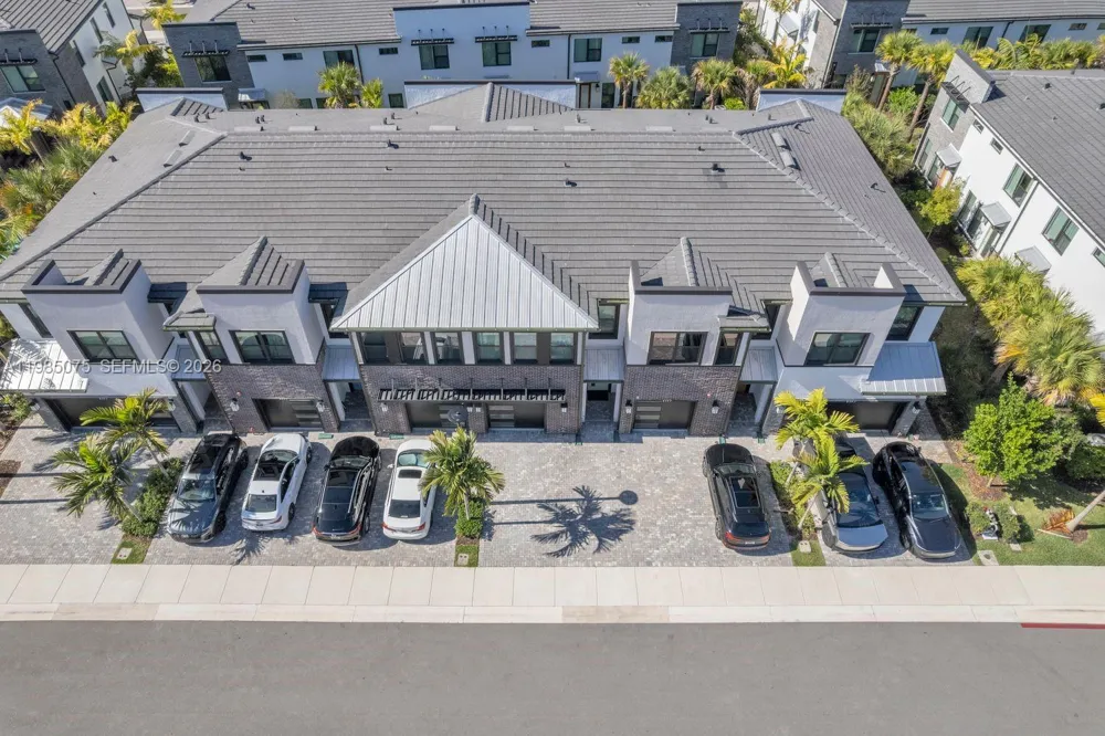 8351 NW 7th Ct Plantation, FL 33324