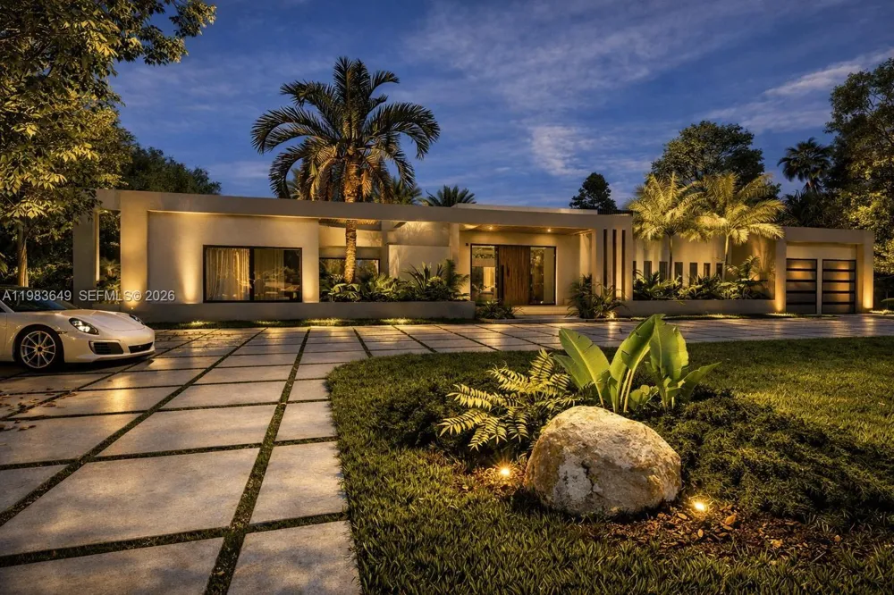 11720 SW 77th Ave Pinecrest, FL 33156