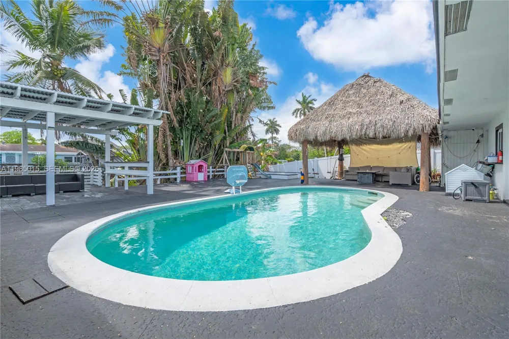 5730 SW 55th St Davie, FL 33314
