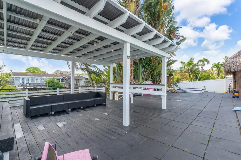 5730 SW 55th St Davie, FL 33314