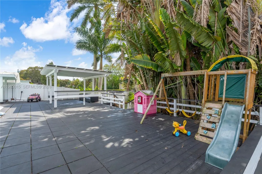 5730 SW 55th St Davie, FL 33314