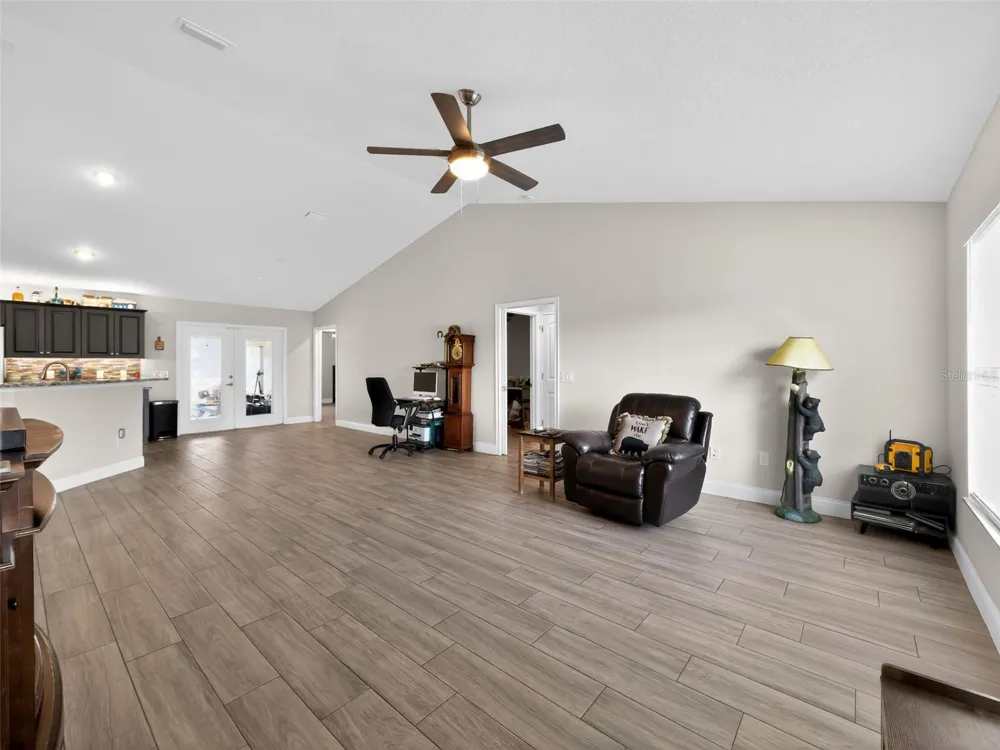 854 FISHER ROAD Ocklawaha, FL 32179