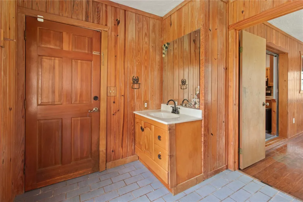 1143 MEYERS ROAD Venice, FL 34292