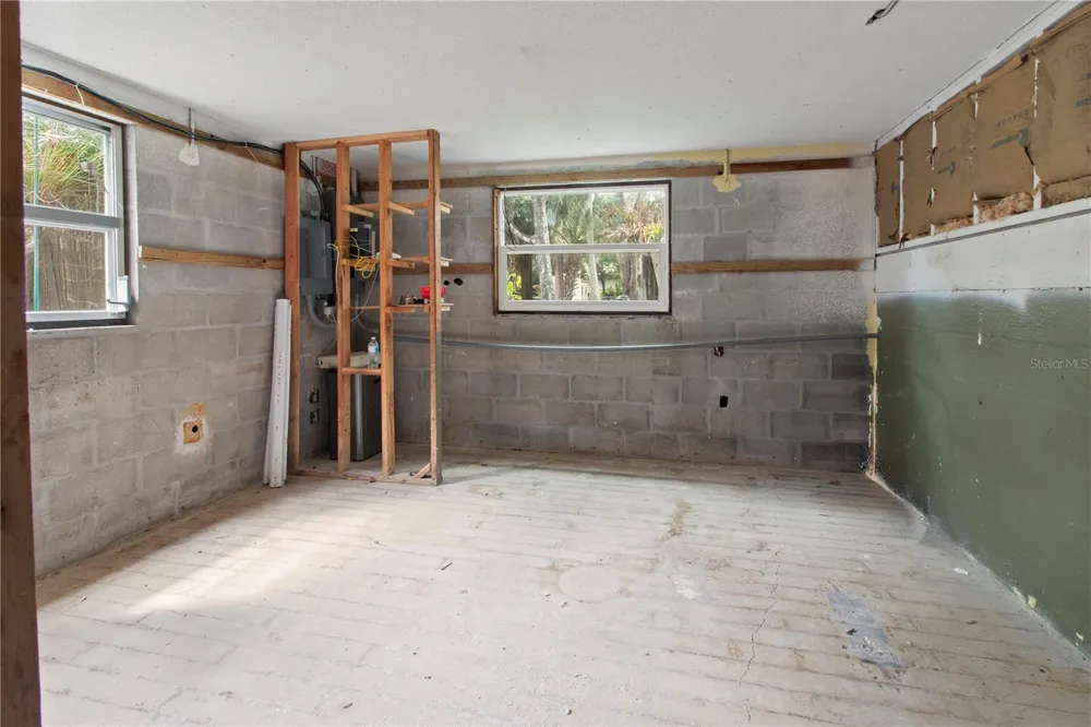 1143 MEYERS ROAD Venice, FL 34292