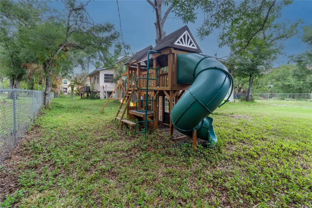 1143 MEYERS ROAD Venice, FL 34292