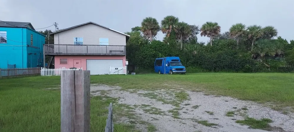 11 HOLLYWOOD AVENUE Daytona Beach, FL 32118