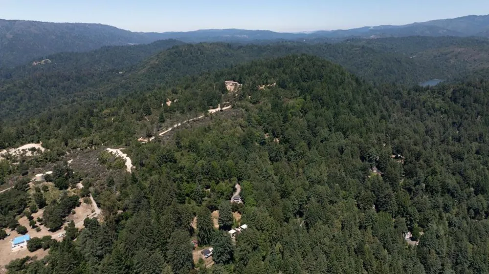 10001 West Drive Felton, CA 95018