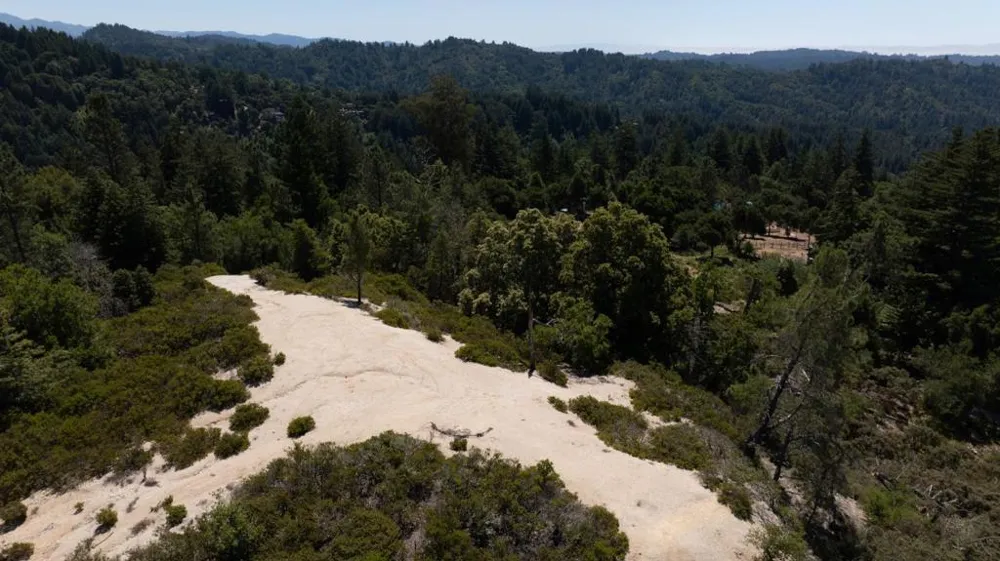 10001 West Drive Felton, CA 95018