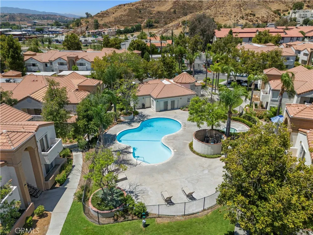 18193 Sundowner Way #815 Canyon Country, CA 91387