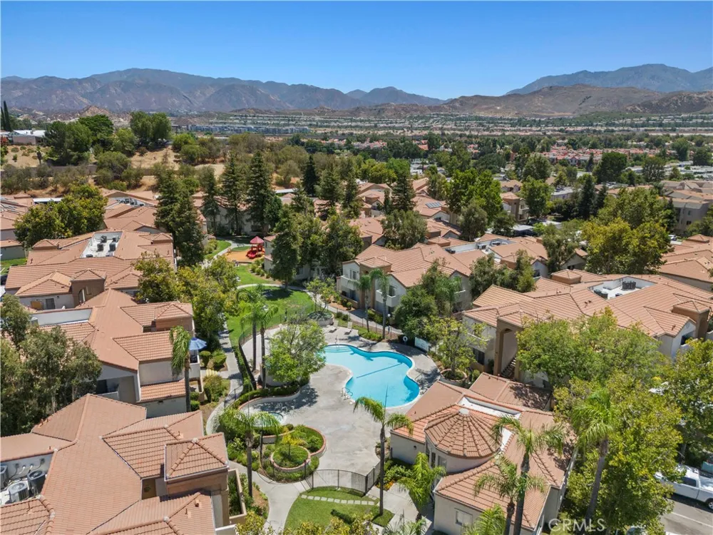 18193 Sundowner Way #815 Canyon Country, CA 91387