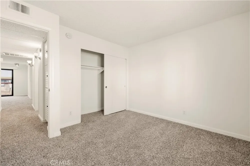 18193 Sundowner Way #815 Canyon Country, CA 91387