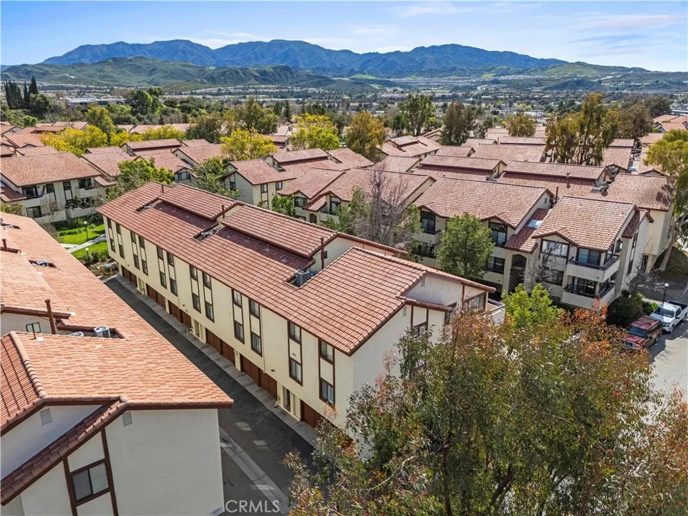 18193 Sundowner Way #815 Canyon Country, CA 91387