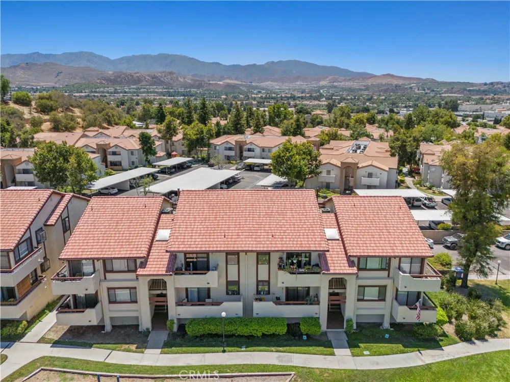 18193 Sundowner Way #815 Canyon Country, CA 91387