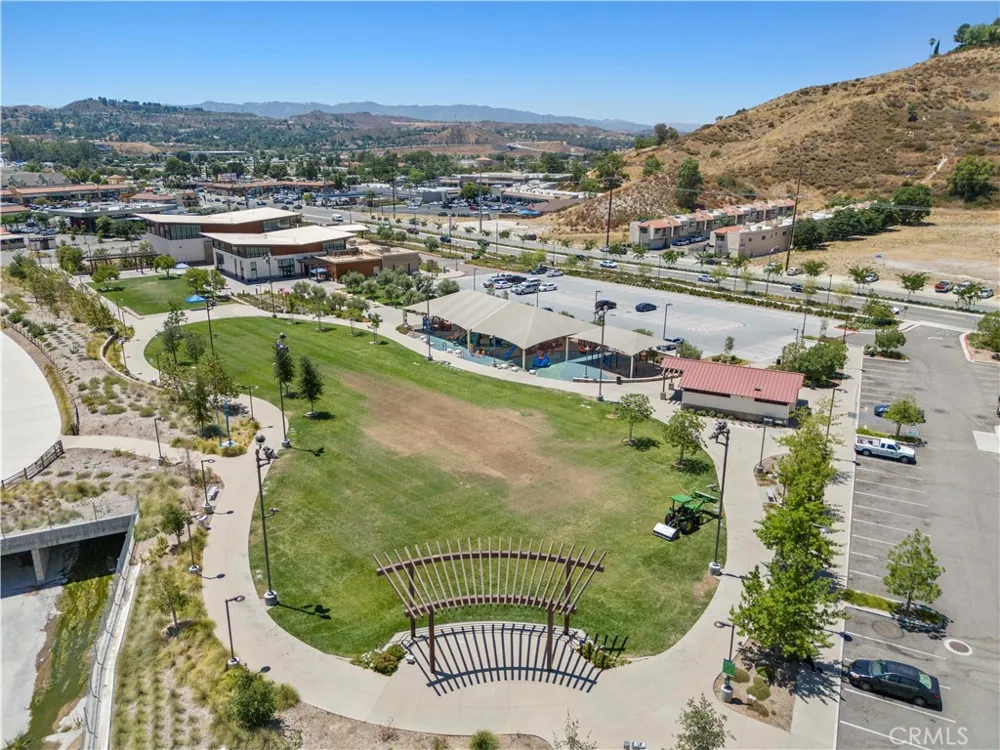 18193 Sundowner Way #815 Canyon Country, CA 91387