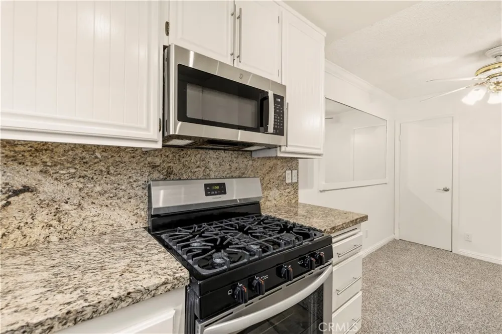18193 Sundowner Way #815 Canyon Country, CA 91387
