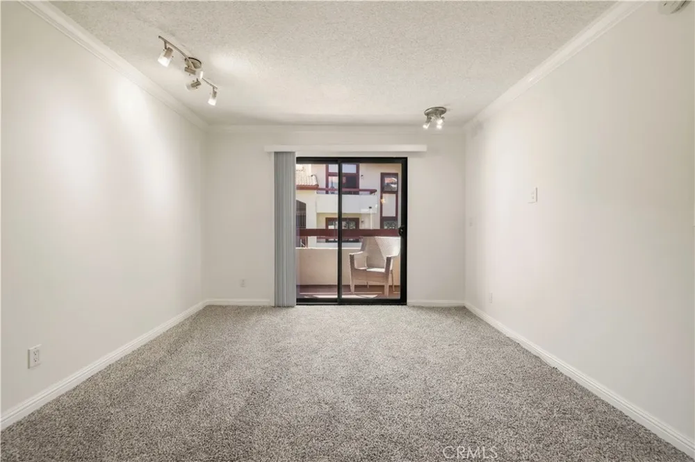 18193 Sundowner Way #815 Canyon Country, CA 91387
