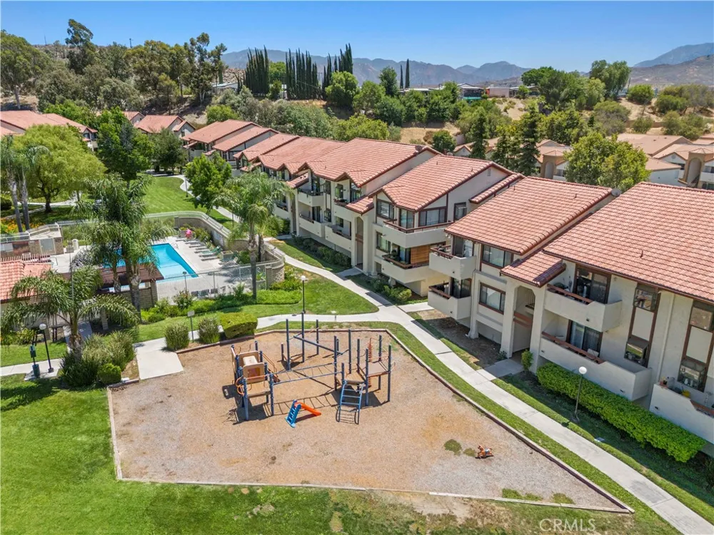 18193 Sundowner Way #815 Canyon Country, CA 91387