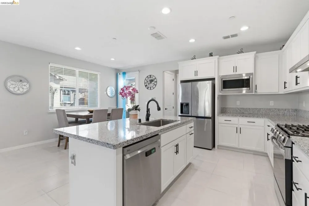 2318 Rustic Oak Ln Rio Vista, CA 94571