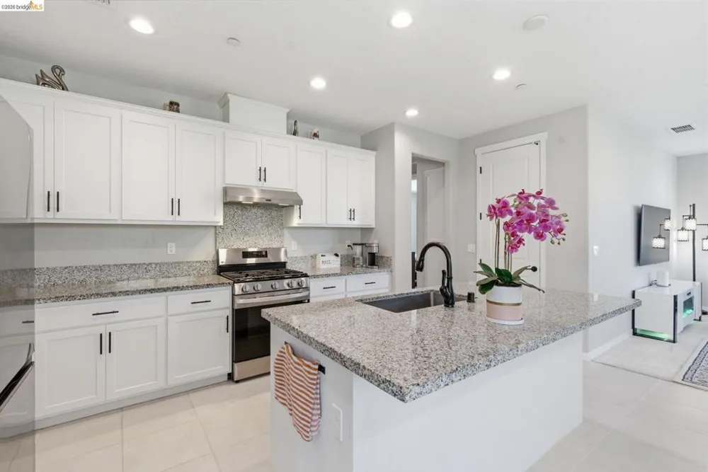 2318 Rustic Oak Ln Rio Vista, CA 94571