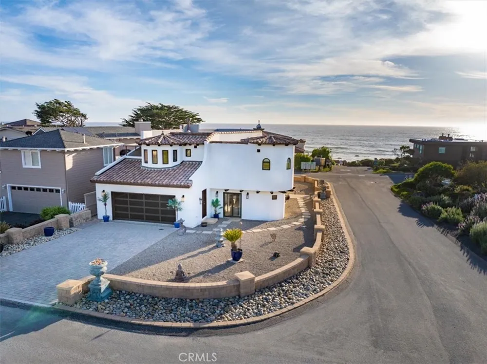 2090 Sherwood Cambria, CA 93428