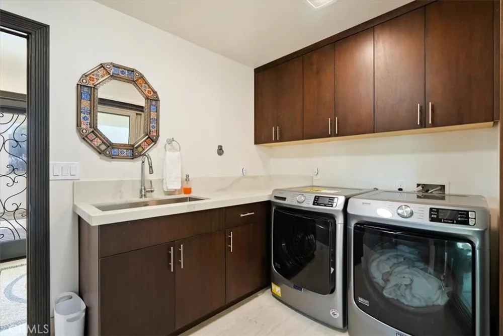 2090 Sherwood Cambria, CA 93428