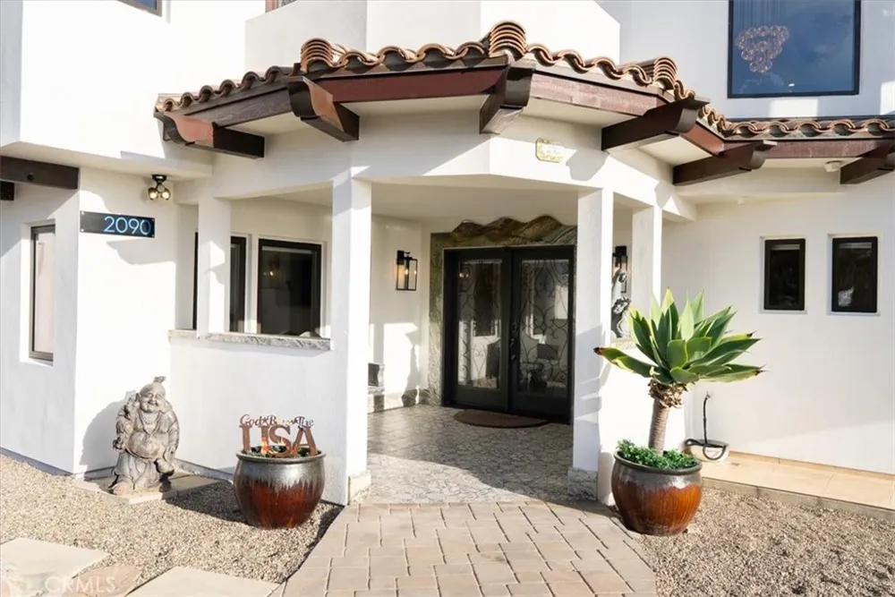 2090 Sherwood Cambria, CA 93428