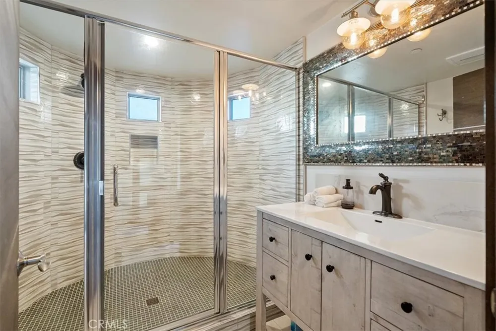 2090 Sherwood Cambria, CA 93428