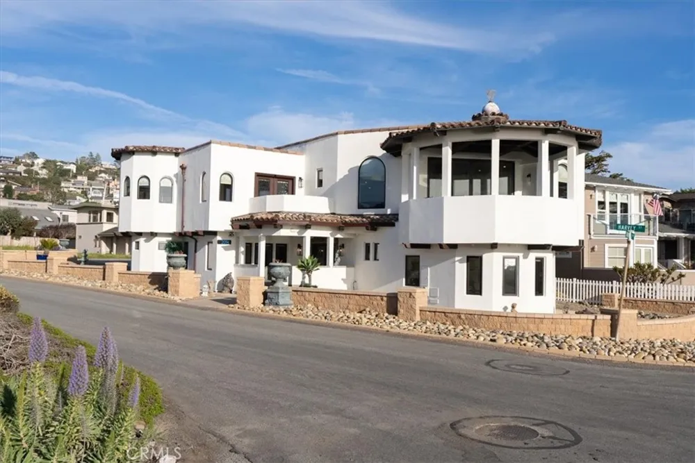 2090 Sherwood Cambria, CA 93428