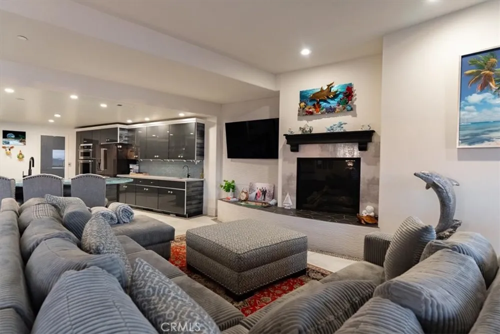 2090 Sherwood Cambria, CA 93428