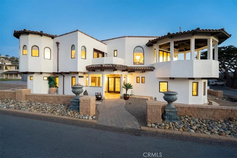 2090 Sherwood Cambria, CA 93428