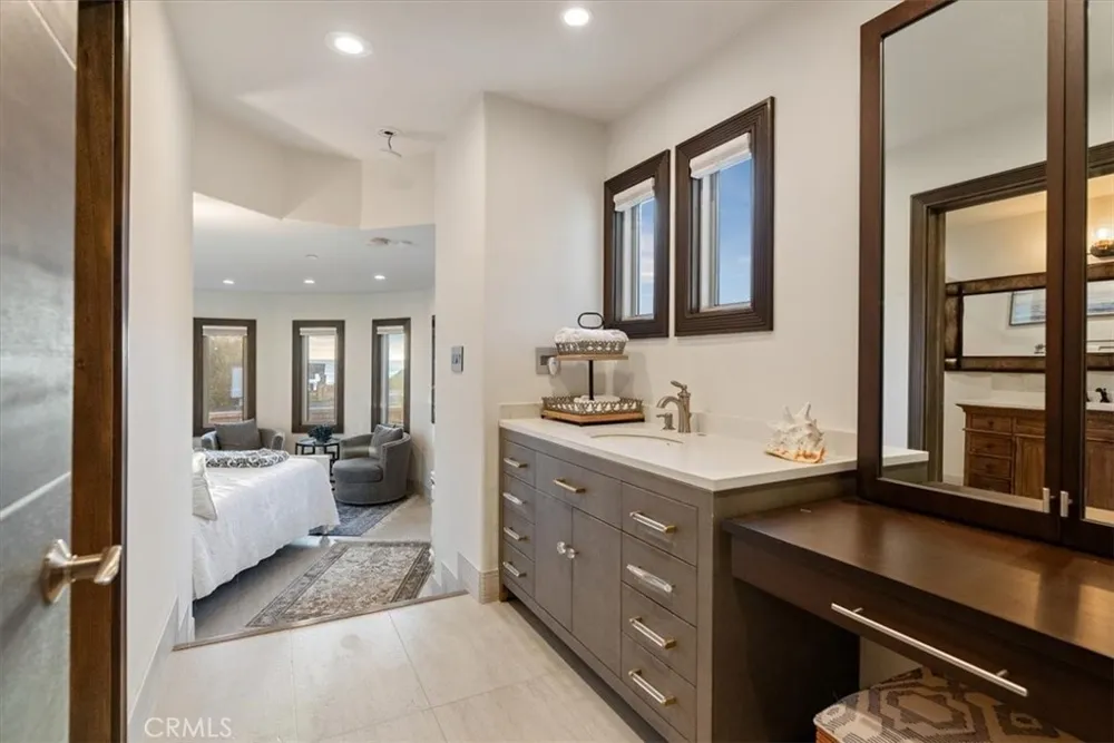 2090 Sherwood Cambria, CA 93428