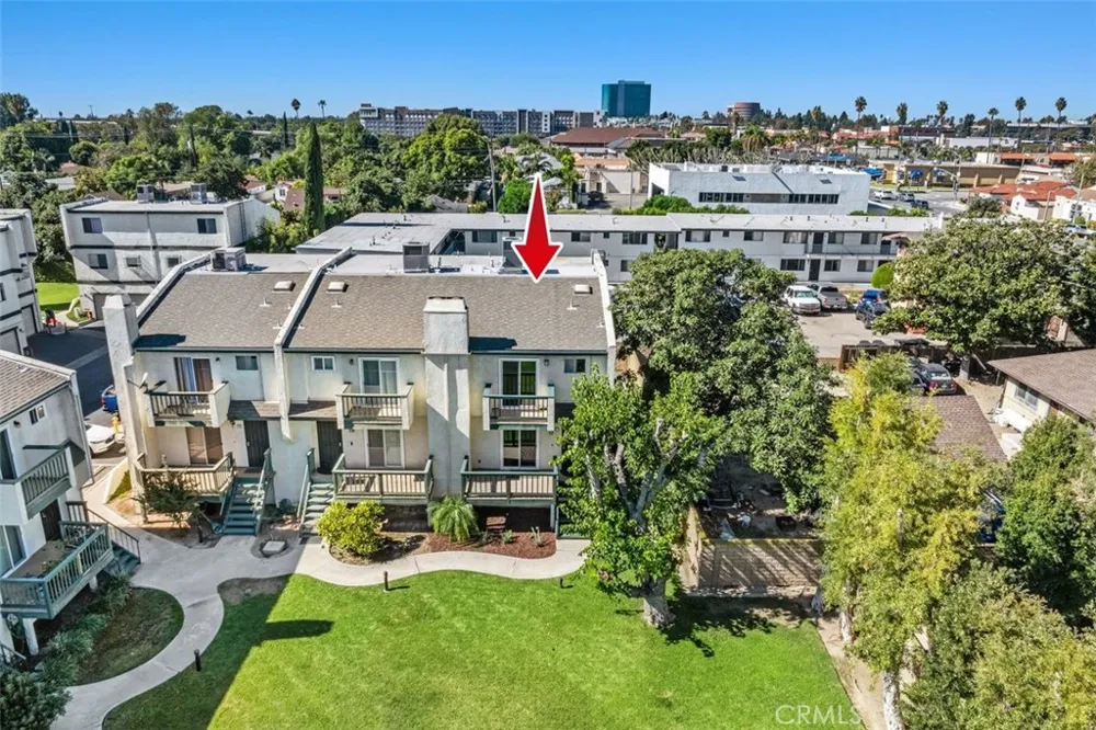 428 W 1st Street Tustin, CA 92780