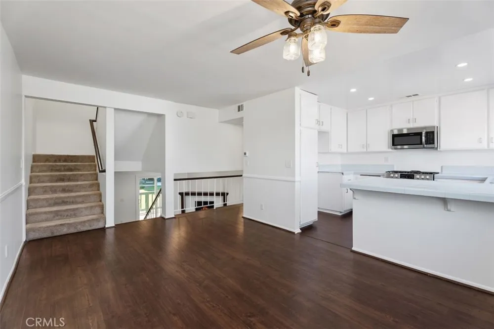 428 W 1st Street Tustin, CA 92780