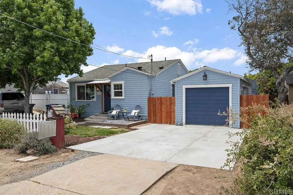 586 DEL MAR Chula Vista, CA 91910