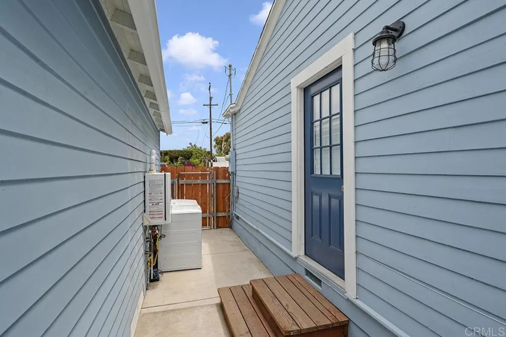 586 DEL MAR Chula Vista, CA 91910