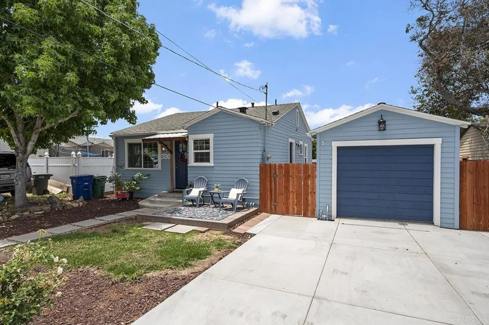 586 DEL MAR Chula Vista, CA 91910