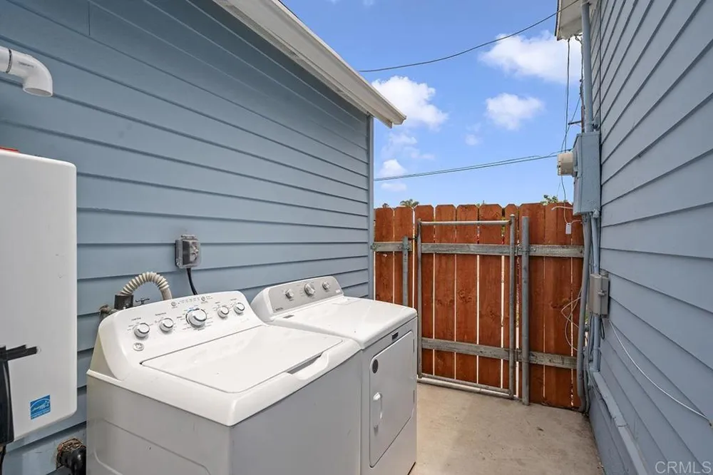 586 DEL MAR Chula Vista, CA 91910