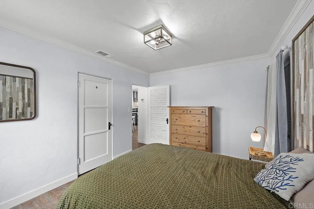 586 DEL MAR Chula Vista, CA 91910