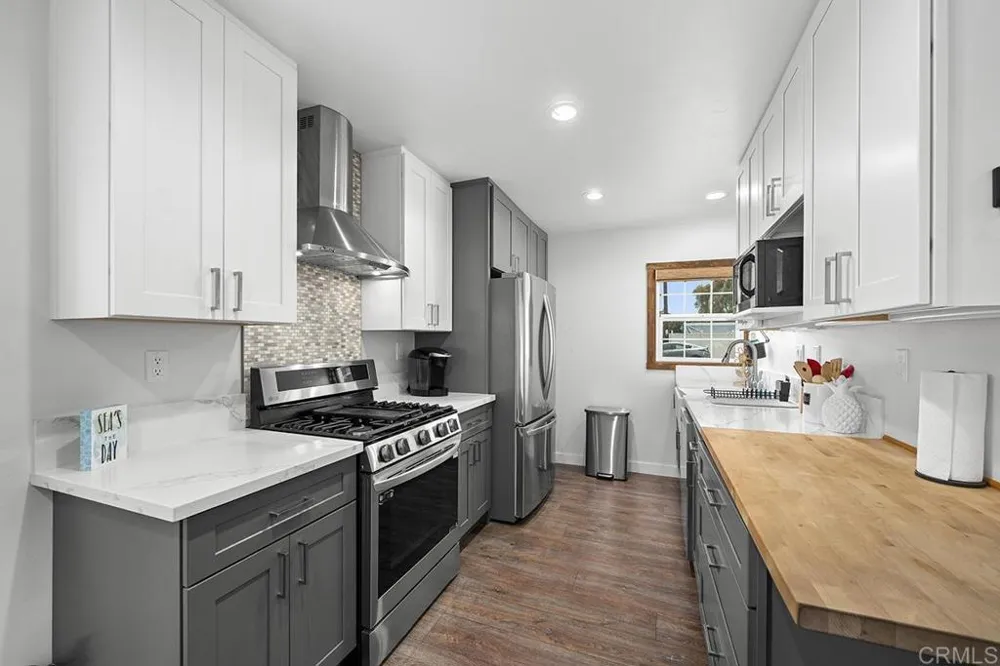 586 DEL MAR Chula Vista, CA 91910