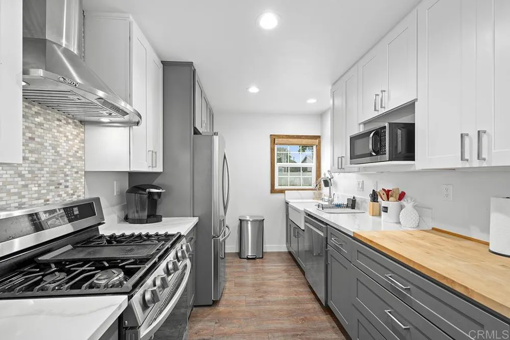 586 DEL MAR Chula Vista, CA 91910