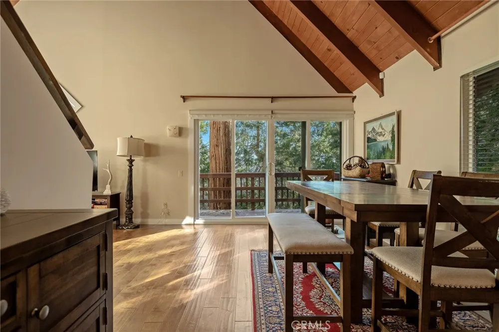 831 Nadelhorn Lake Arrowhead, CA 92352