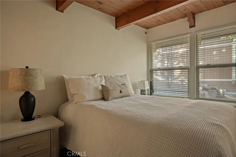 831 Nadelhorn Lake Arrowhead, CA 92352