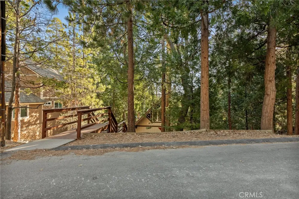 831 Nadelhorn Lake Arrowhead, CA 92352